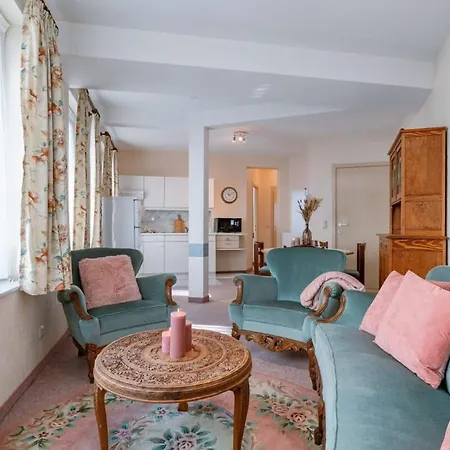 דירה Cosy At Walking Distance From The Beach *